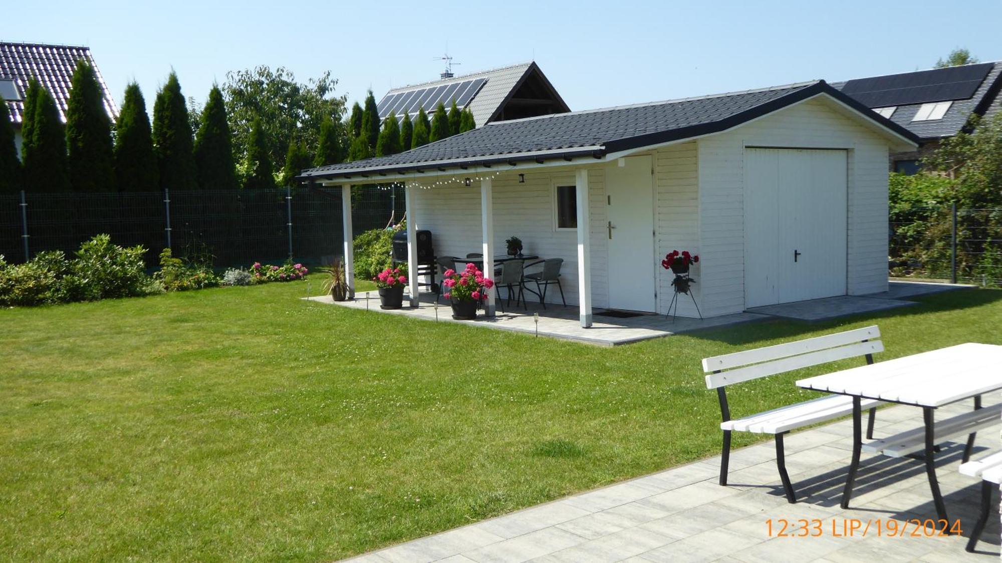 Villa Gena Мендзиводзе Екстериор снимка