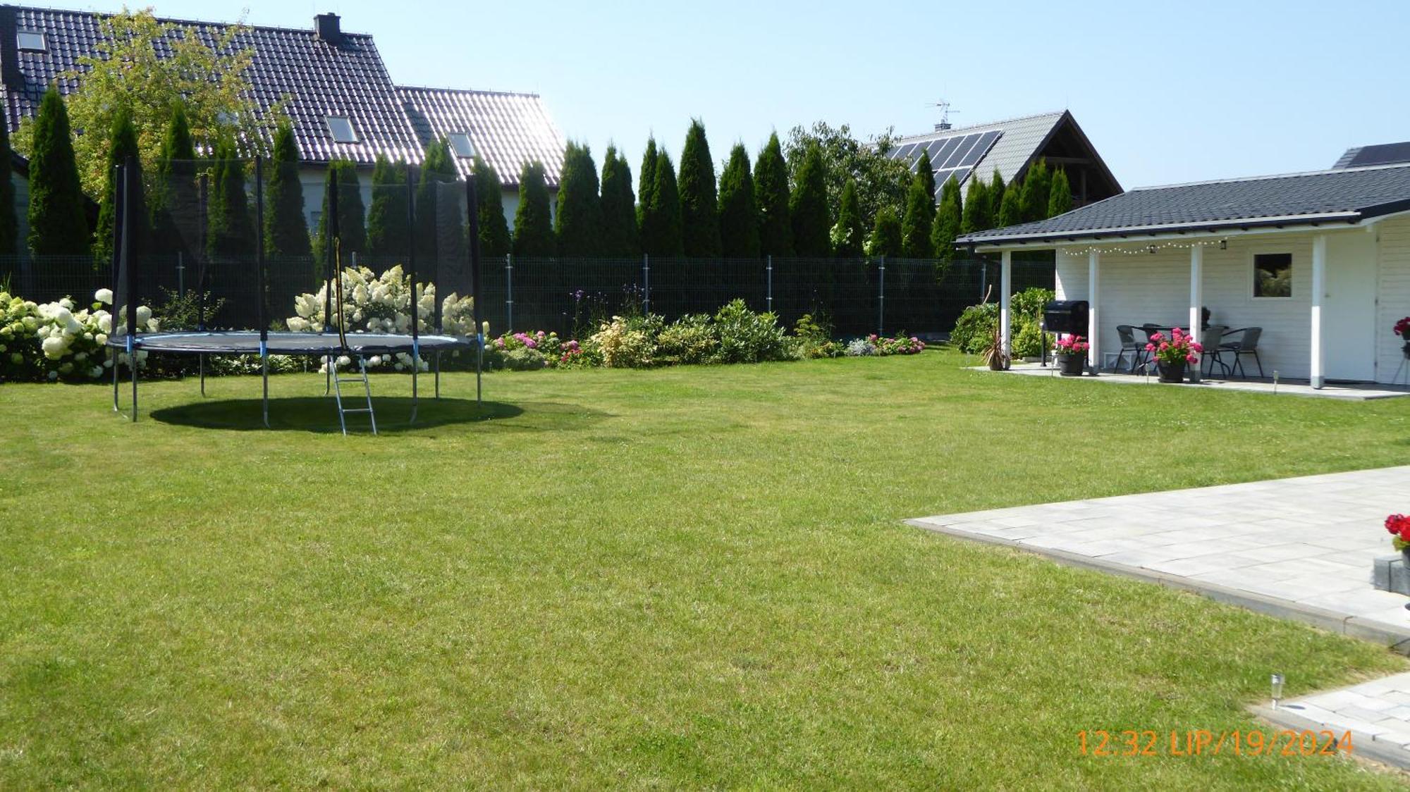 Villa Gena Мендзиводзе Екстериор снимка